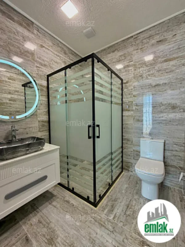 Satılır 4 otaqlı mənzil 150 m²