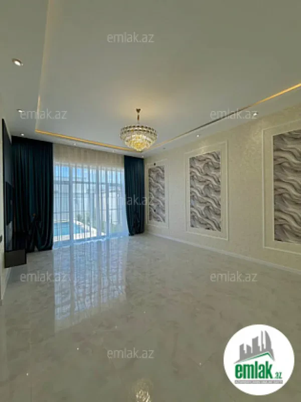 Satılır 4 otaqlı mənzil 150 m²