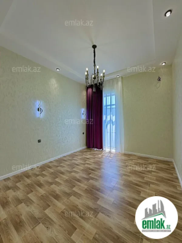 Satılır 4 otaqlı mənzil 150 m²
