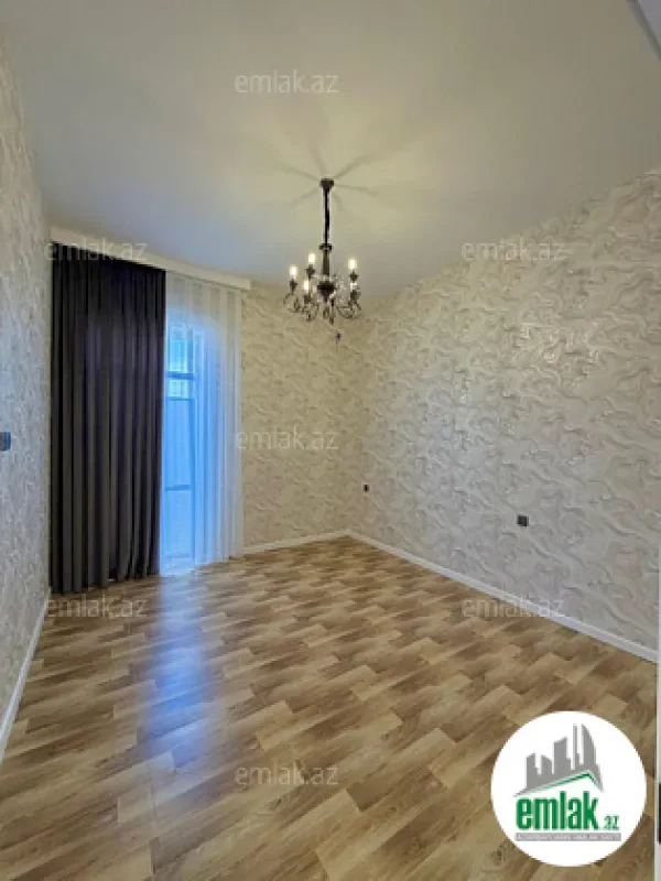Satılır 4 otaqlı mənzil 150 m²