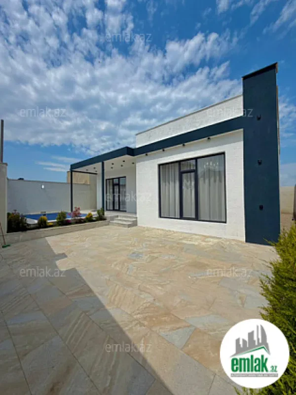 Satılır 4 otaqlı mənzil 130 m²