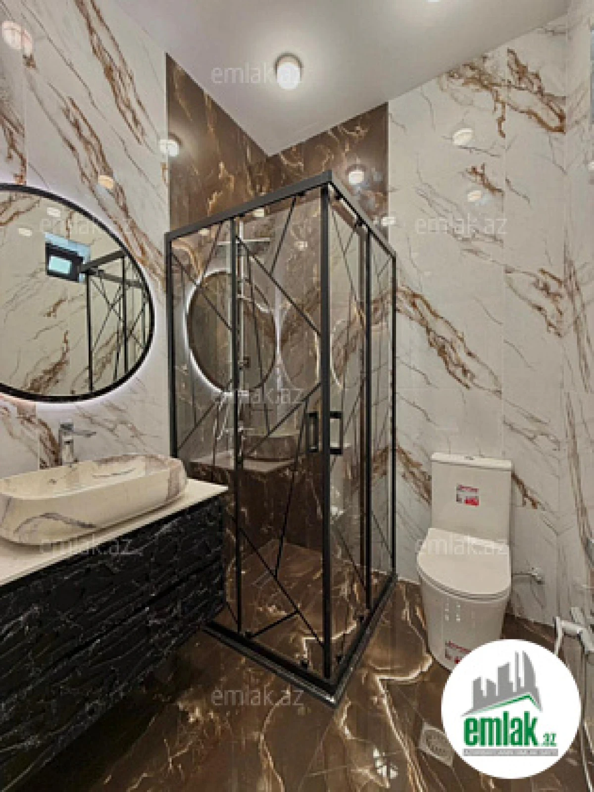 Satılır 4 otaqlı mənzil 150 m²