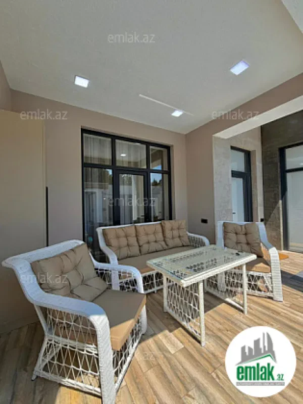 Satılır 4 otaqlı mənzil 150 m²