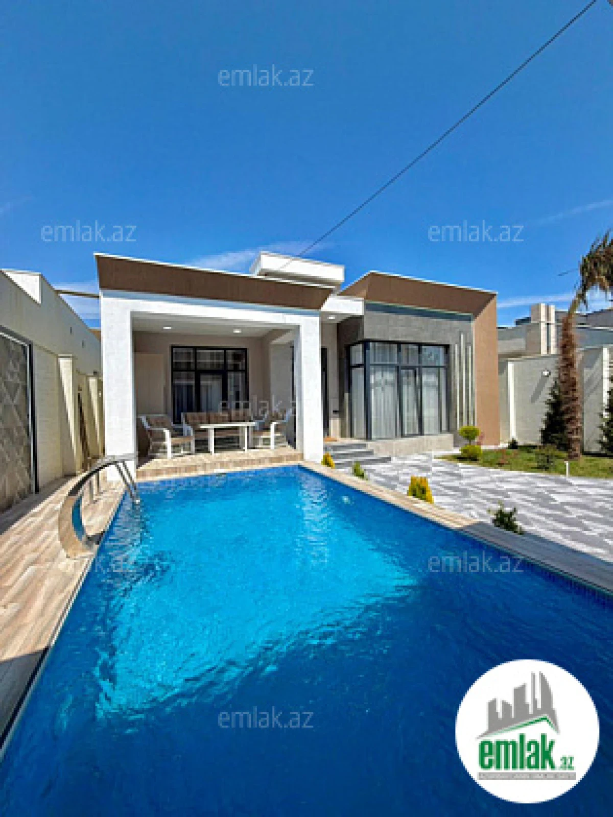 Satılır 4 otaqlı mənzil 150 m²