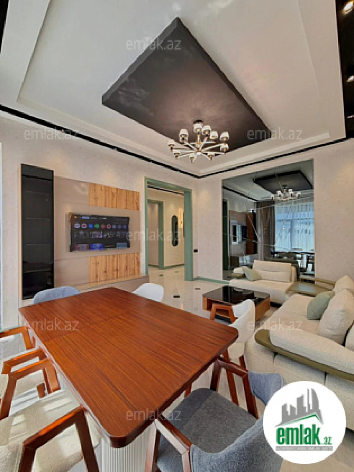 Satılır 4 otaqlı mənzil 150 m²