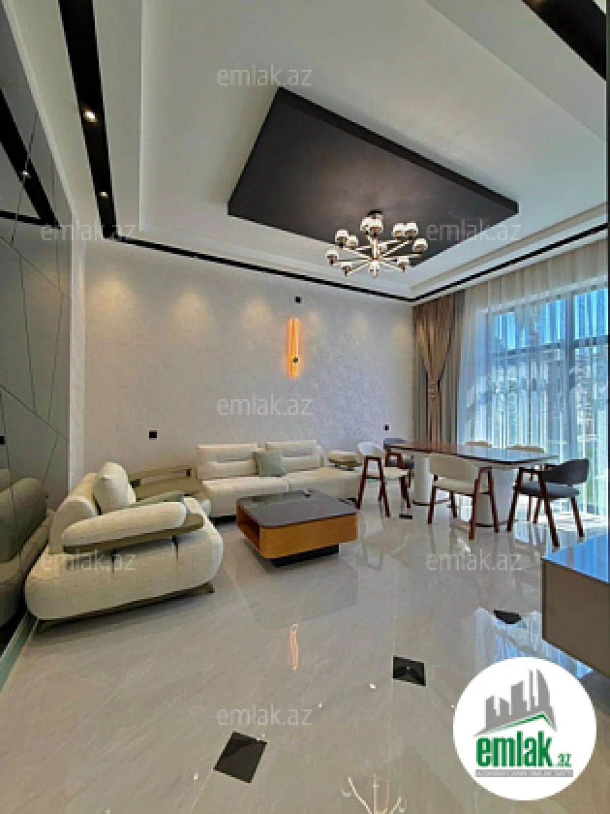 Satılır 4 otaqlı mənzil 150 m²