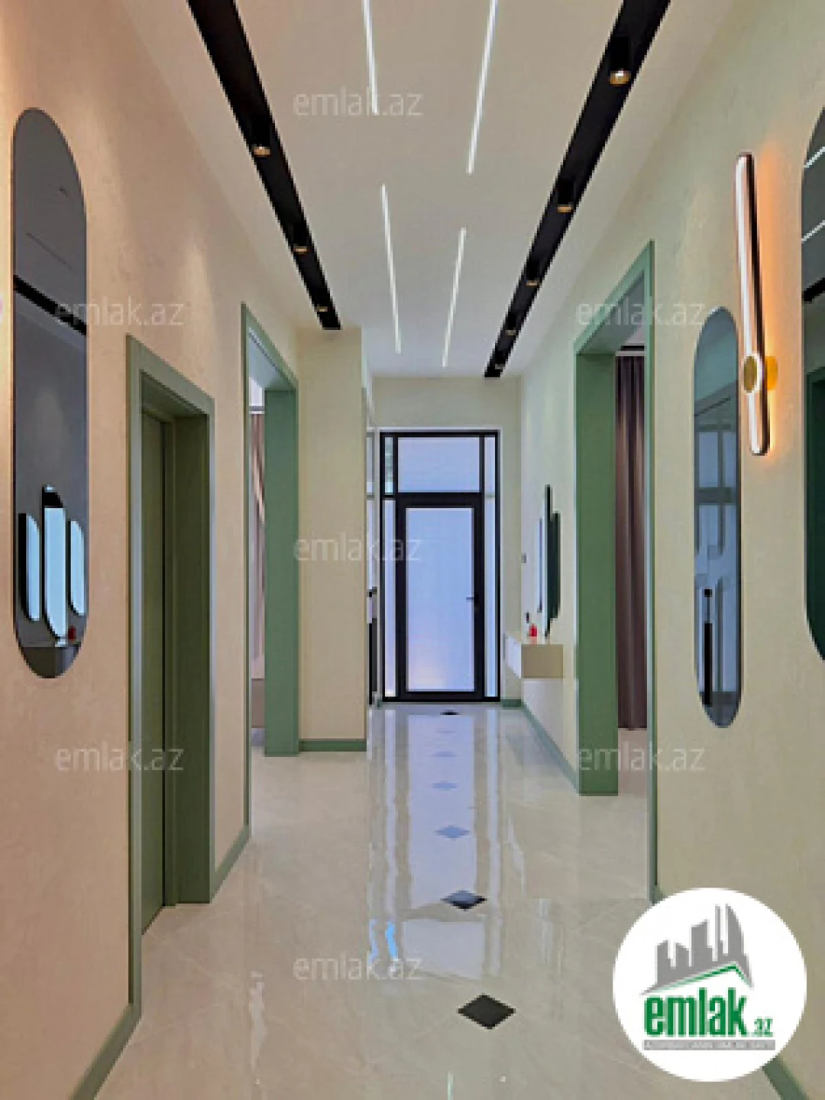 Satılır 4 otaqlı mənzil 150 m²