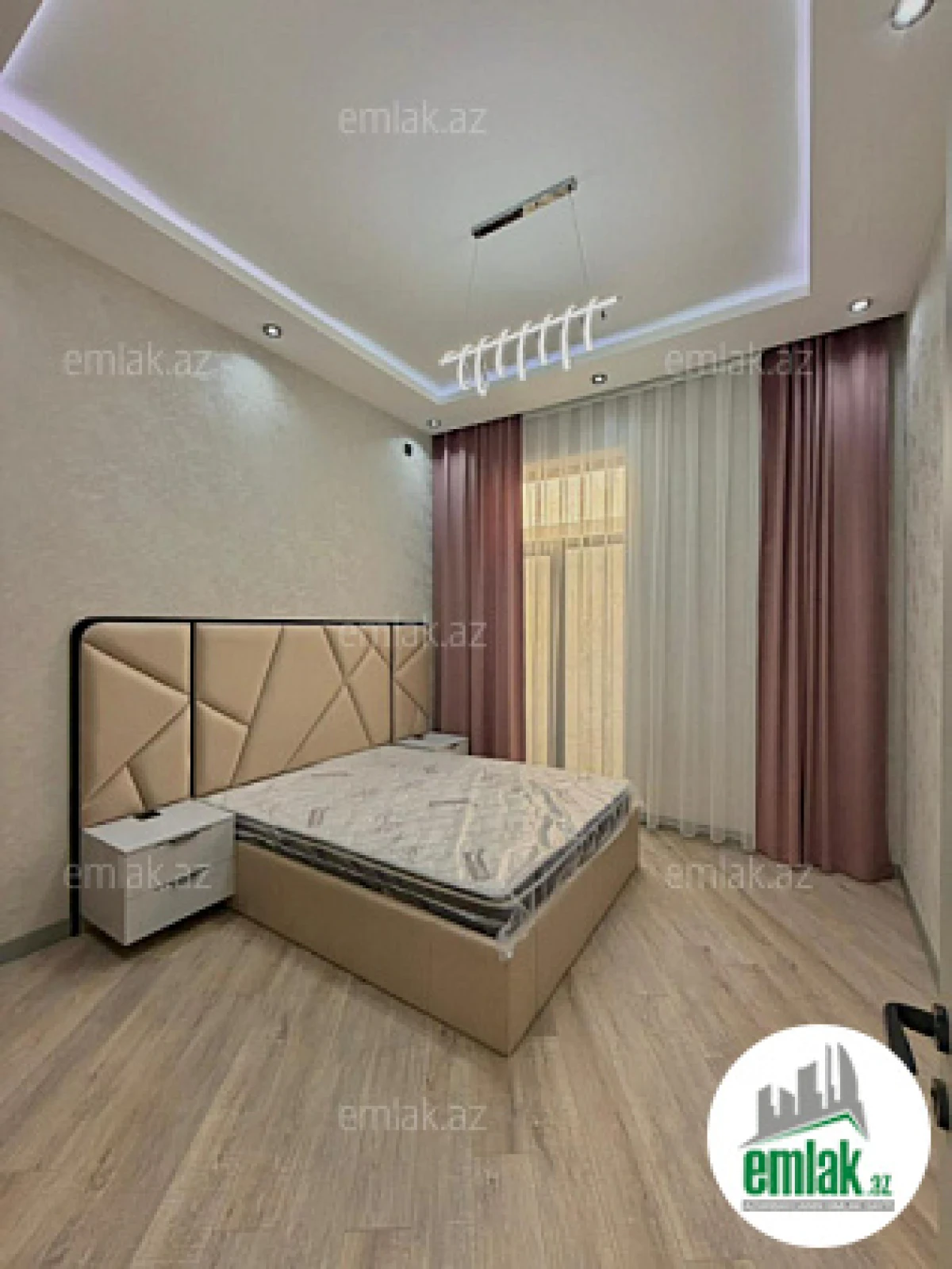 Satılır 4 otaqlı mənzil 175 m²