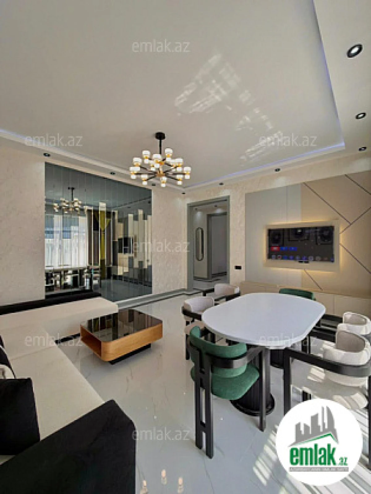 Satılır 4 otaqlı mənzil 175 m²