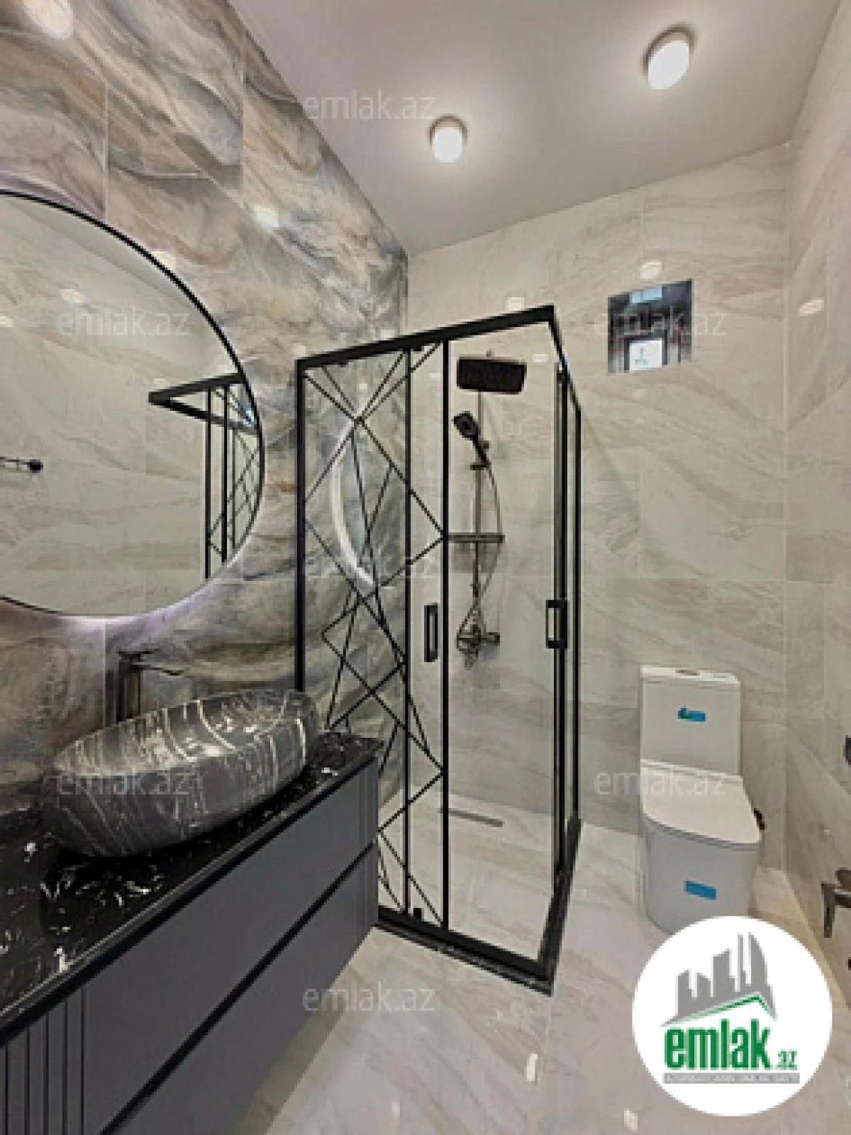 Satılır 4 otaqlı mənzil 175 m²