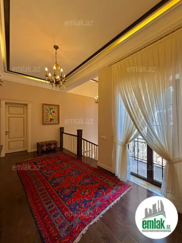 Satılır 5 otaqlı mənzil 420 m²