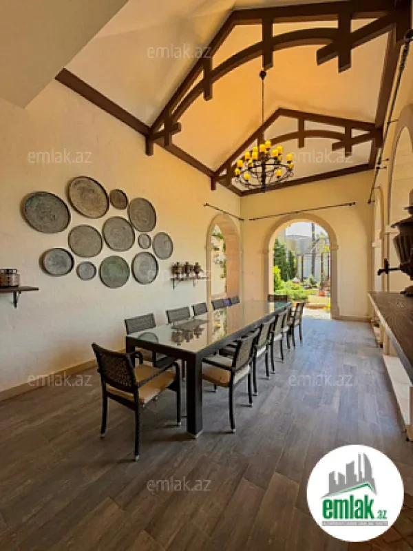 Satılır 5 otaqlı mənzil 420 m²
