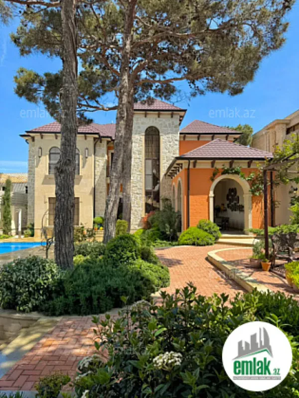 Satılır 5 otaqlı mənzil 420 m²