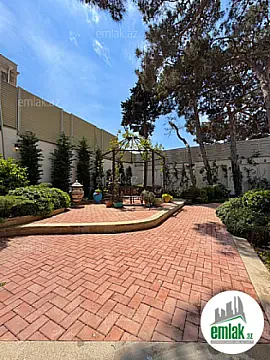 Satılır 5 otaqlı mənzil 420 m²