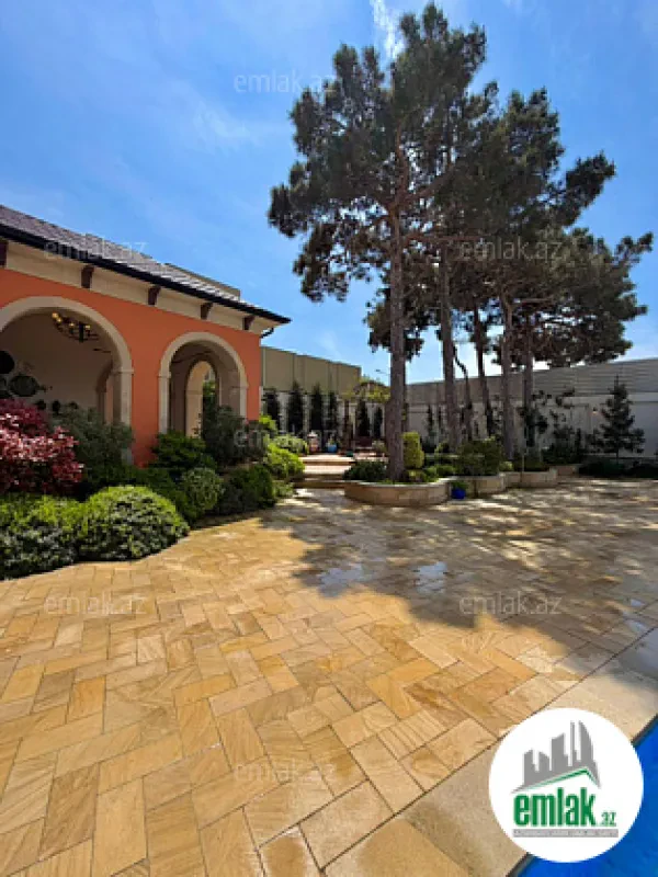 Satılır 5 otaqlı mənzil 420 m²