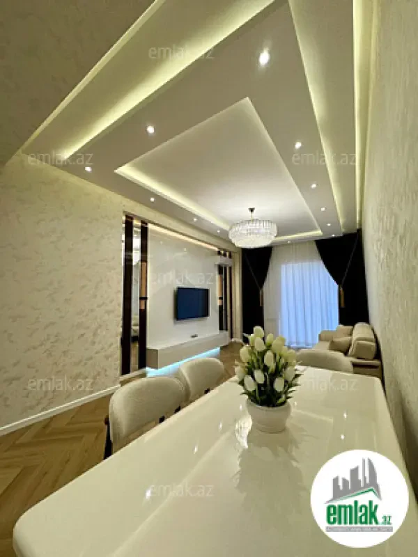 Satılır 3 otaqlı yeni tikili 110 m²