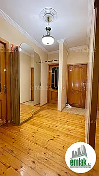 Satılır 4 otaqlı köhnə tikili 110 m² — Bakı 4 otaq 110.00 m²