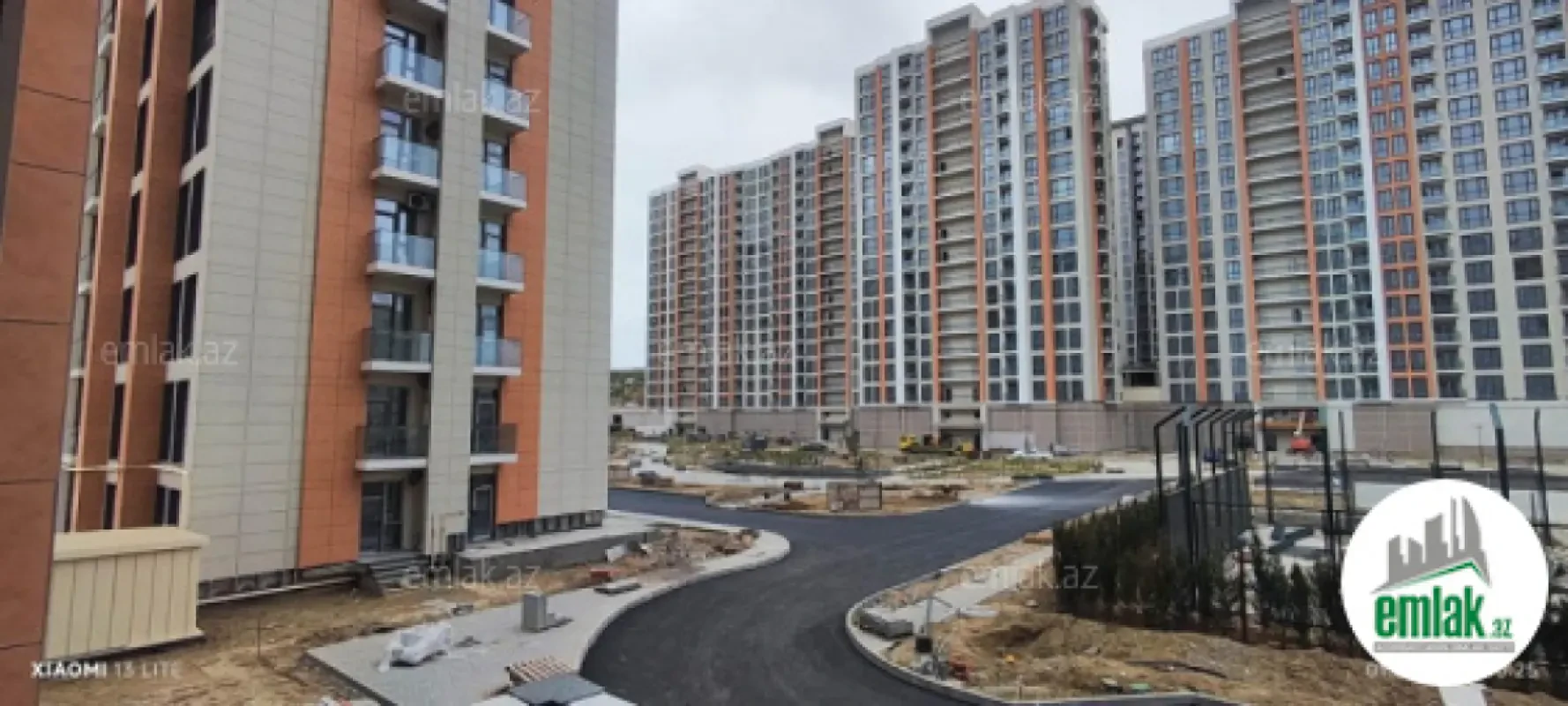 Satılır 2 otaqlı yeni tikili 72 m²