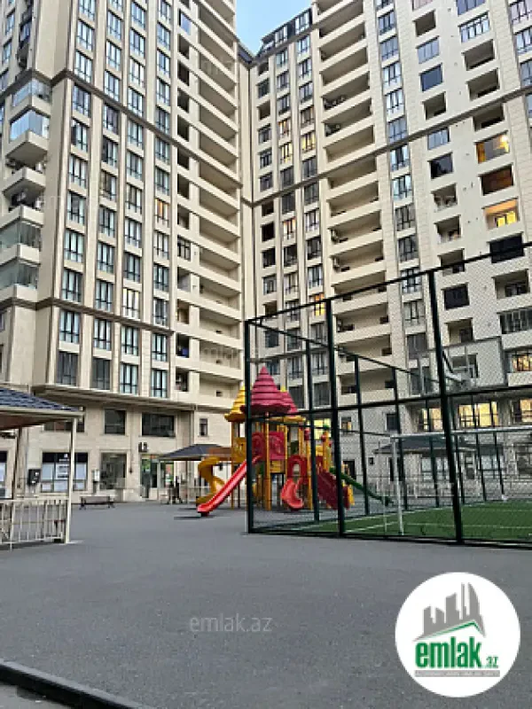 Satılır 4 otaqlı yeni tikili 200 m²
