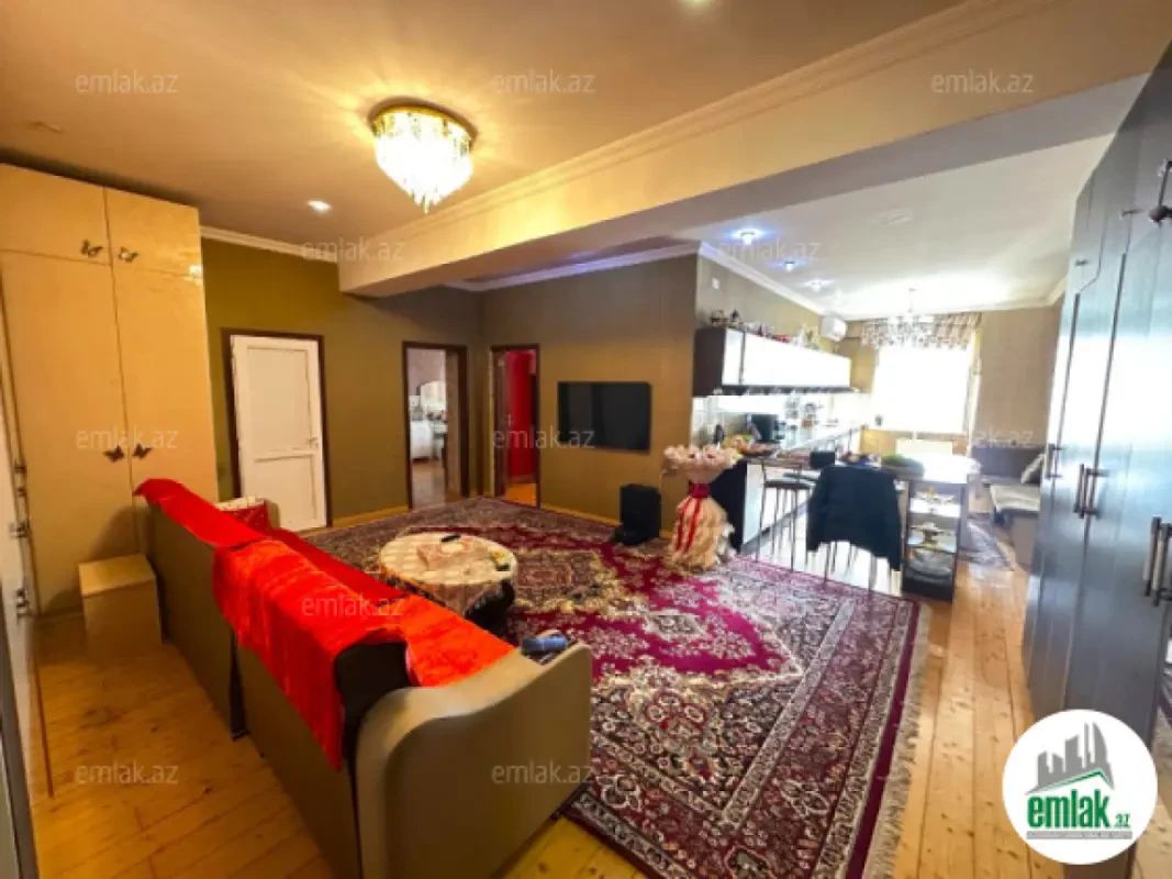 Satılır 3 otaqlı yeni tikili 120 m²