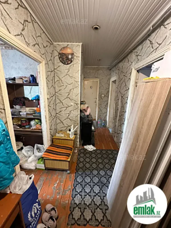Satılır 3 otaqlı köhnə tikili 77 m²