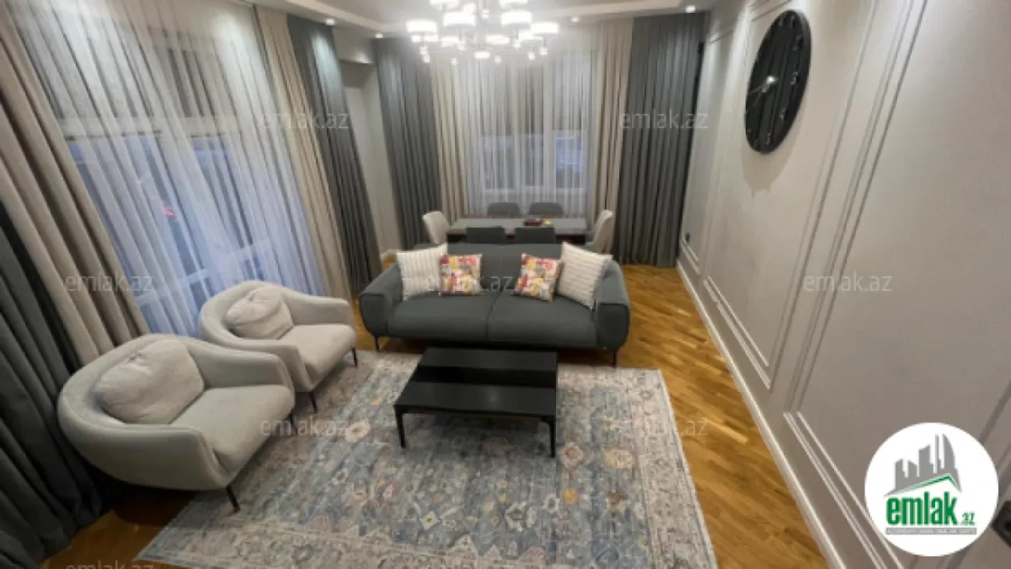 Satılır 4 otaqlı yeni tikili 120 m²