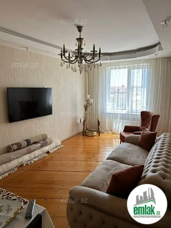 Satılır 3 otaqlı köhnə tikili 75 m²
