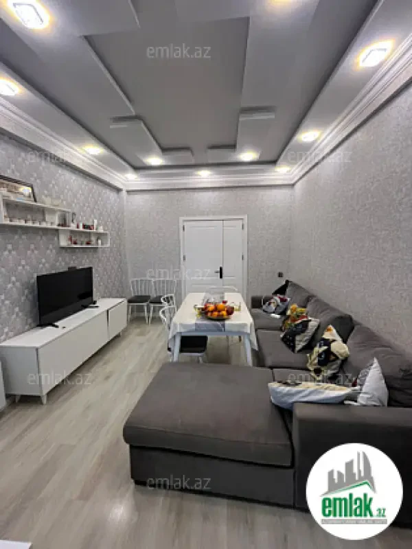 Satılır 3 otaqlı yeni tikili 90 m²