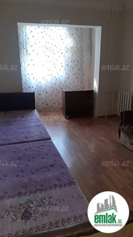 Satılır 2 otaqlı köhnə tikili 60 m²