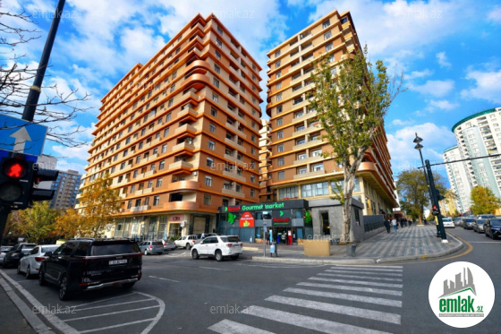 Satılır 4 otaqlı yeni tikili 255 m² — Bakı 4 otaq 255.00 m²