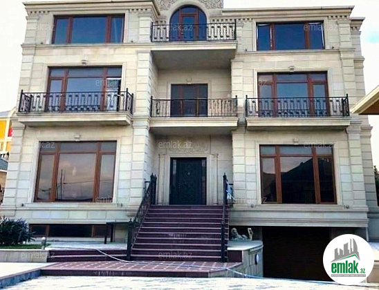 Satılır 8 otaqlı həyət evi 700 m² — Bakı 8 otaq 700.00 m²