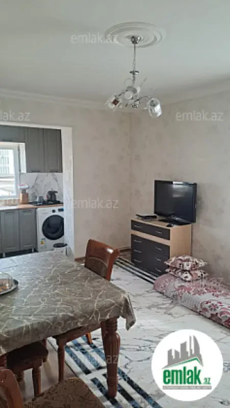 Satılır 2 otaqlı köhnə tikili 45 m²