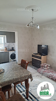 Satılır 2 otaqlı köhnə tikili 45 m²