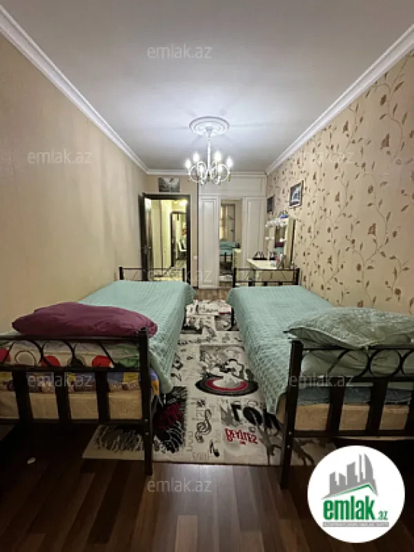 Satılır 3 otaqlı köhnə tikili 73 m²