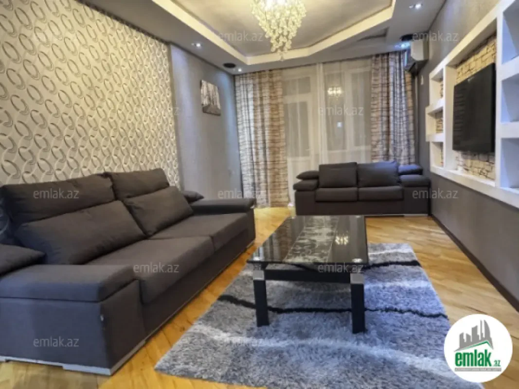 Satılır 3 otaqlı yeni tikili 140 m²