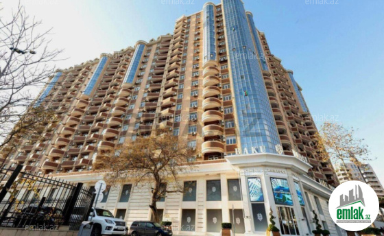 Satılır 3 otaqlı yeni tikili 131 m² — Bakı 3 otaq 131.00 m²