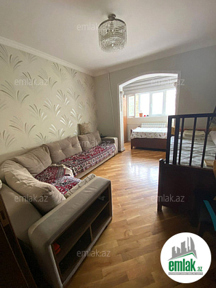 Satılır 4 otaqlı köhnə tikili 110 m² — Bakı 4 otaq 110.00 m²