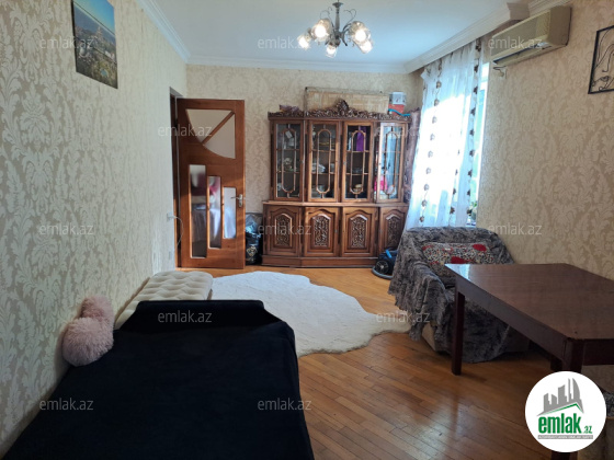 Satılır 2 otaqlı köhnə tikili 70 m² — Bakı 2 otaq 70.00 m²