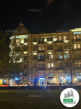 Satılır 2 otaqlı köhnə tikili 70 m² — Bakı 2 otaq 70.00 m²