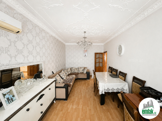 Satılır 4 otaqlı köhnə tikili 110 m² — Bakı 4 otaq 110.00 m²