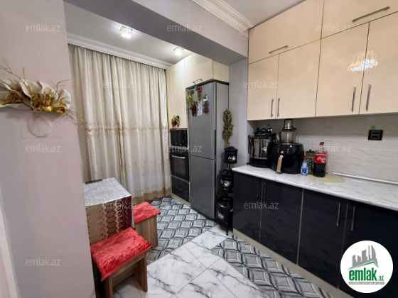 Satılır 3 otaqlı köhnə tikili 80 m² — Bakı 3 otaq 80.00 m²