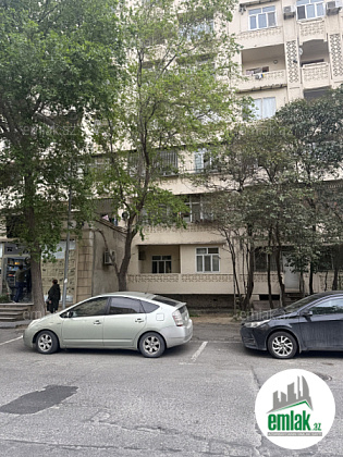 Satılır 3 otaqlı köhnə tikili 75 m² — Bakı 3 otaq 75.00 m²