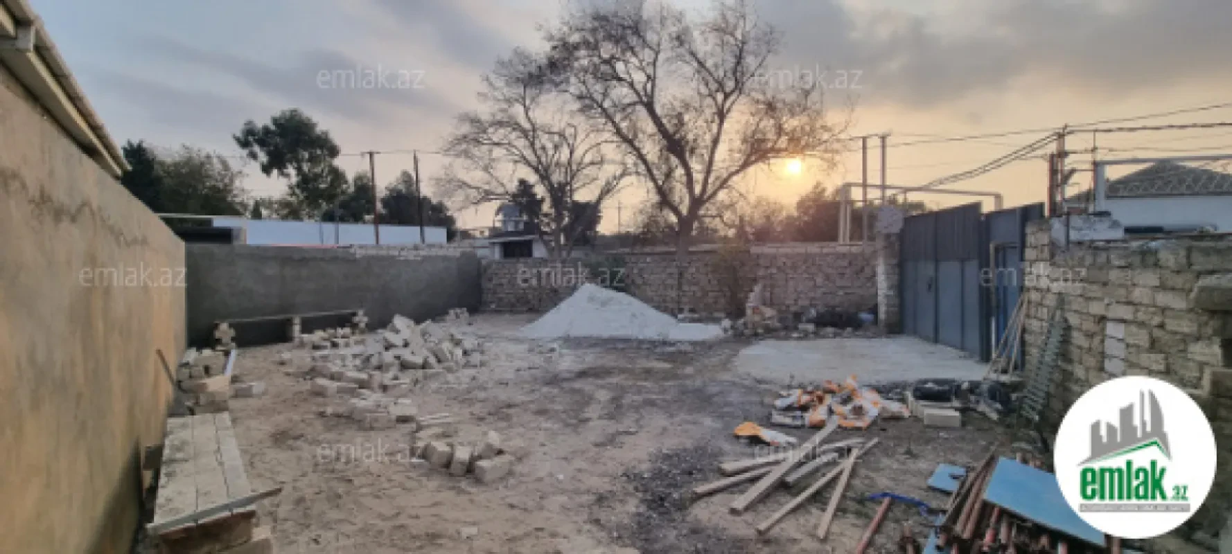 Satılır torpaq sahəsi 2 m²