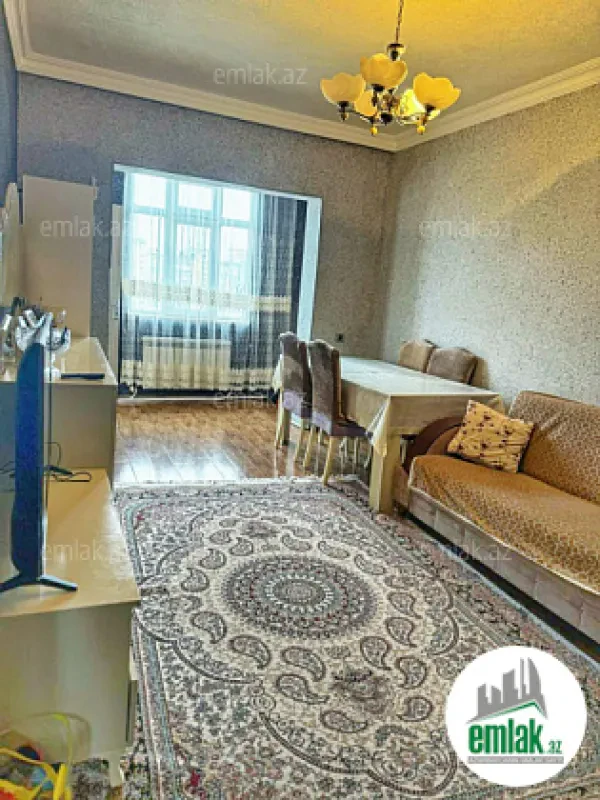 Satılır 2 otaqlı köhnə tikili 60 m²