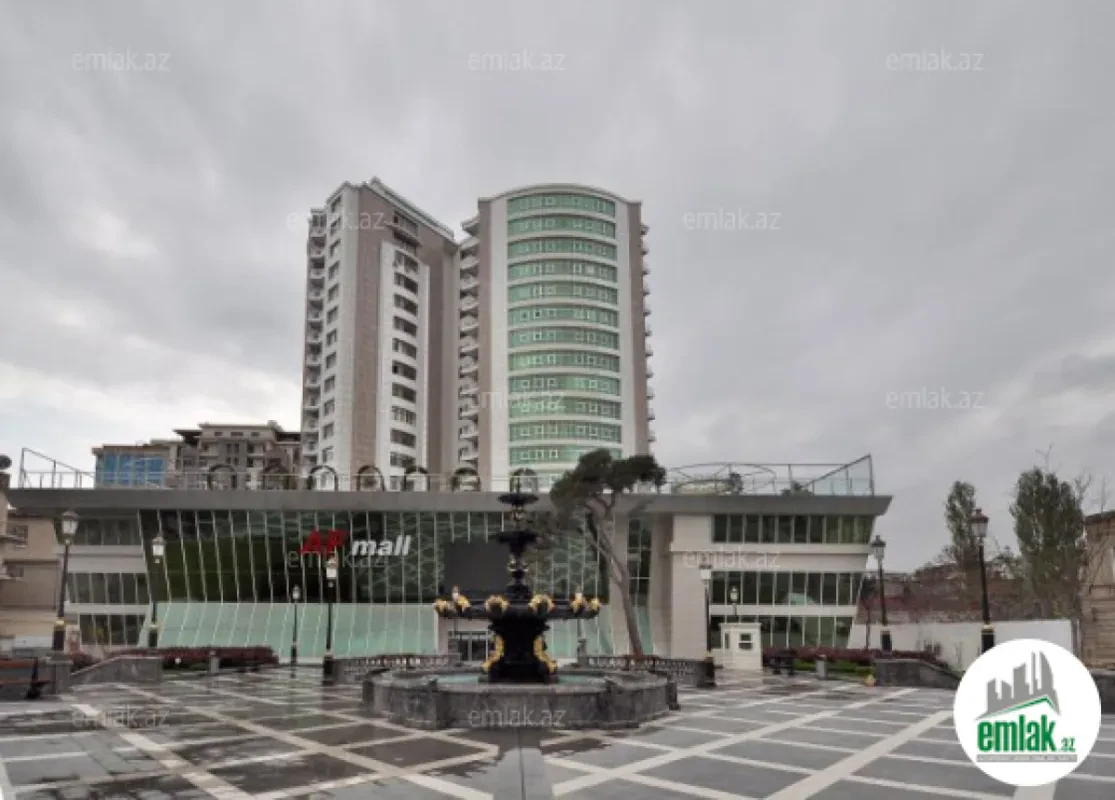Satılır 4 otaqlı yeni tikili 230 m²