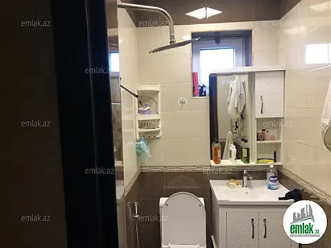Satılır 4 otaqlı həyət evi 110 m² — Bakı 4 otaq 110.00 m²