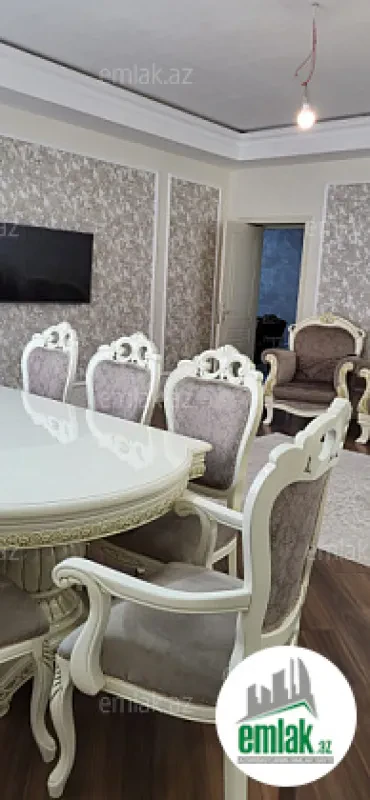 Satılır 4 otaqlı yeni tikili 140 m²