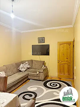 Satılır 4 otaqlı köhnə tikili 110 m² — Bakı 4 otaq 110.00 m²