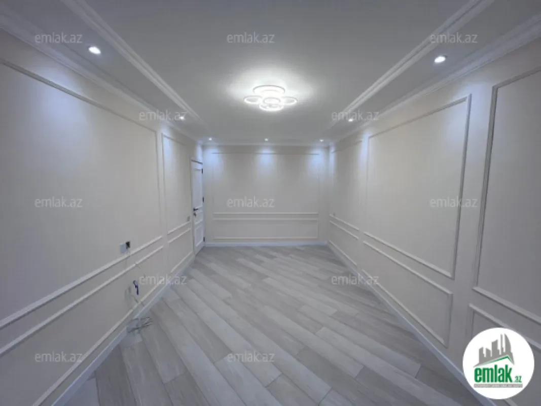 Satılır 4 otaqlı köhnə tikili 105 m²