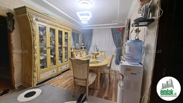 Satılır 4 otaqlı köhnə tikili 110 m² — Bakı 4 otaq 110.00 m²